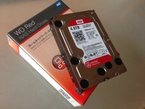 ようやく発売されたWD Redの4TBモデル、WD40EFRXを試す | 蜥蜴日記